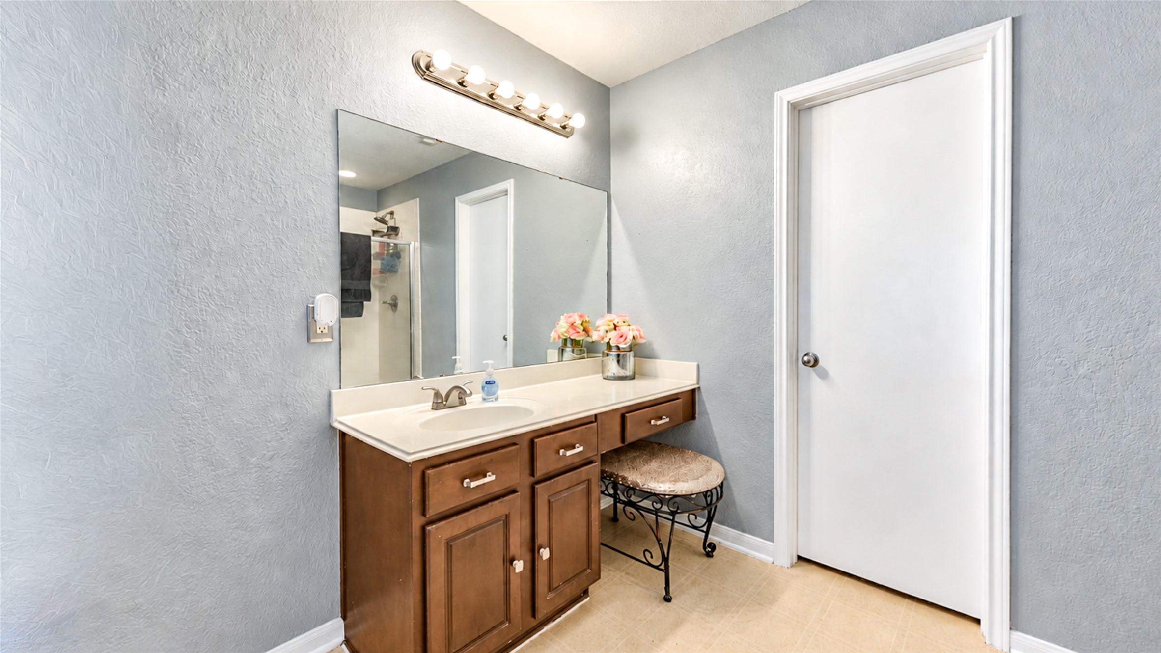 17111 Burrowdale Court Property Photo 22