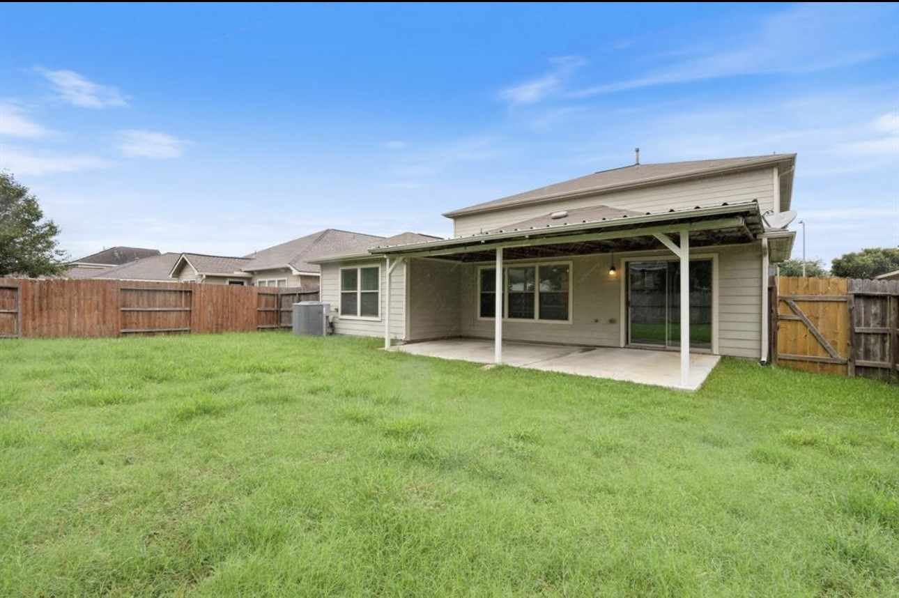 16119 Peach Bluff Lane Property Photo 24