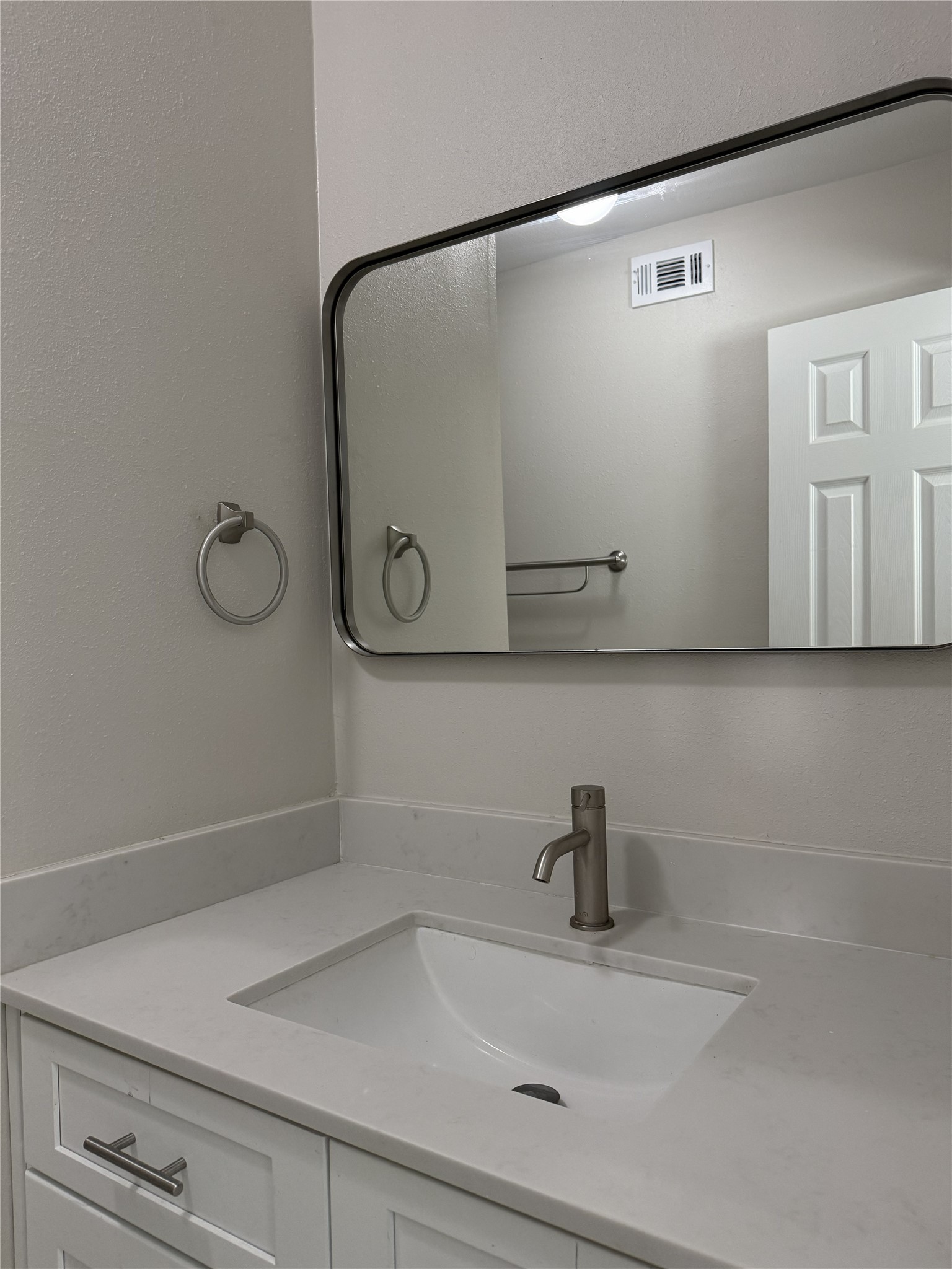1824 Thonig Road 14 Property Photo 14