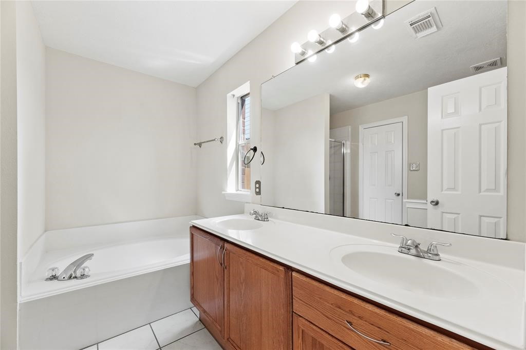6422 Founding Drive Property Photo 14