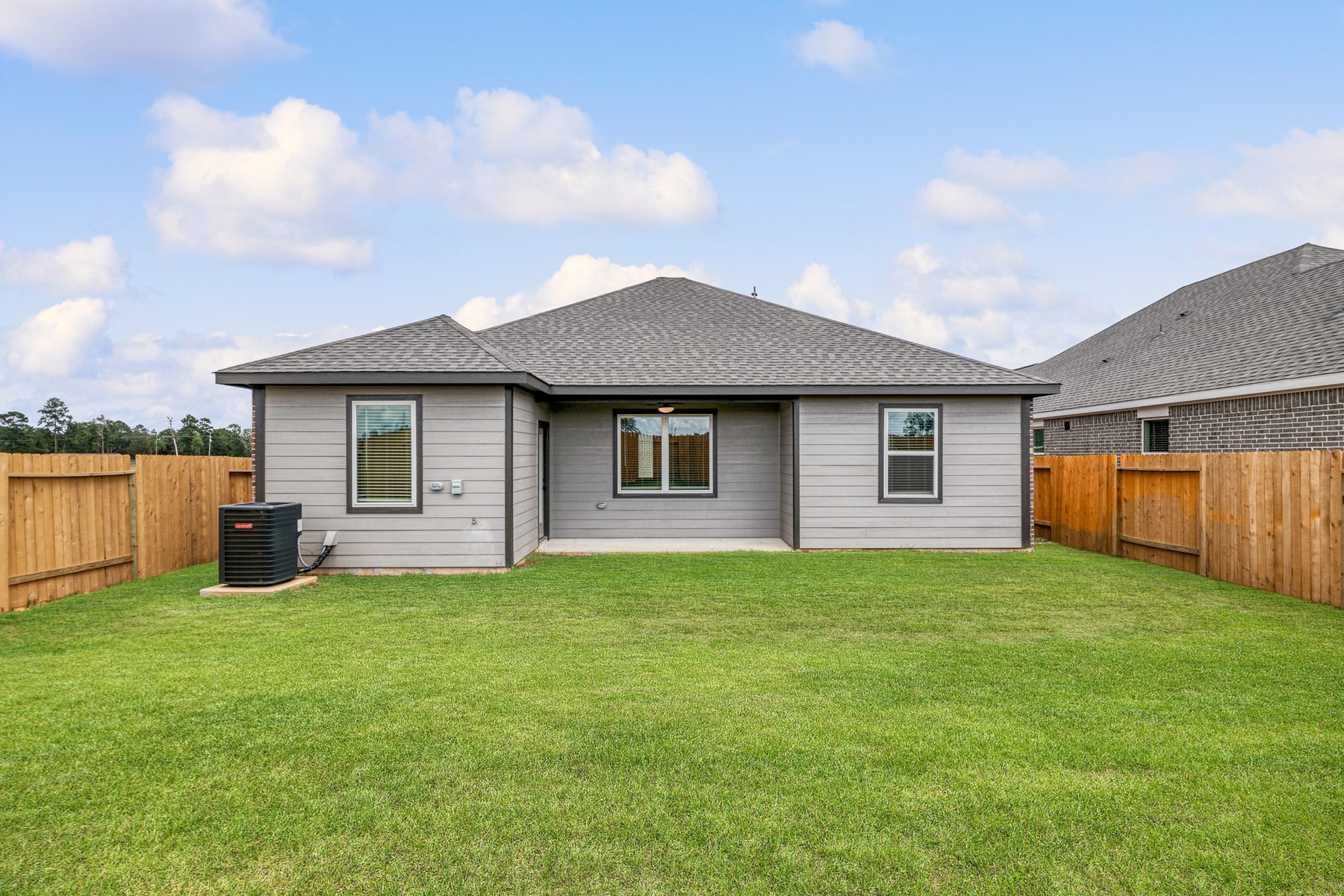 15650 Honey Cove Drive Property Photo 2