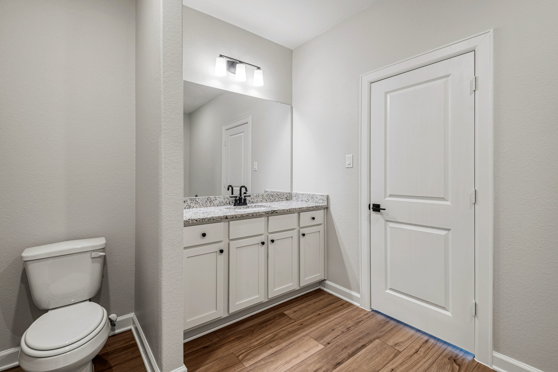 15650 Honey Cove Drive Property Photo 12