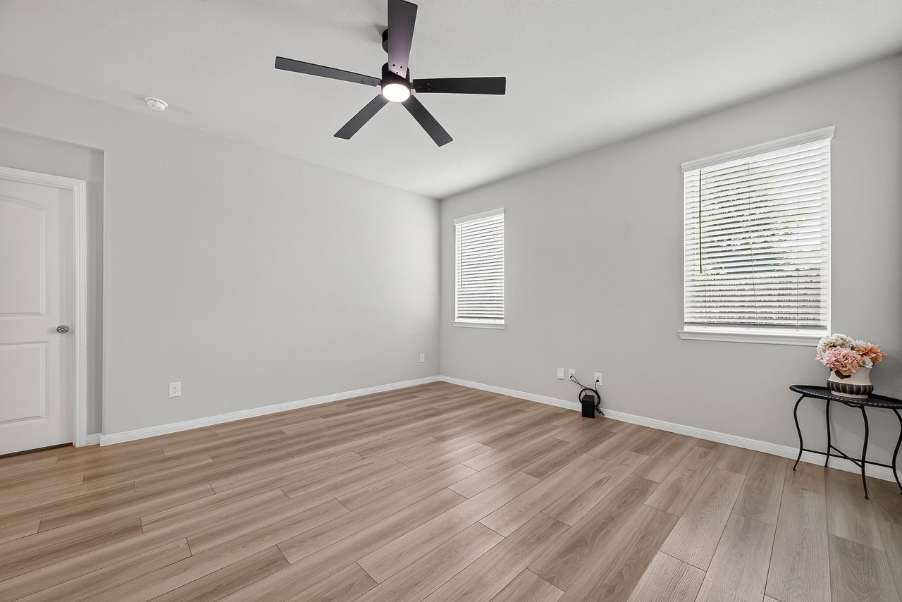7806 London Tower Lane Property Photo 11