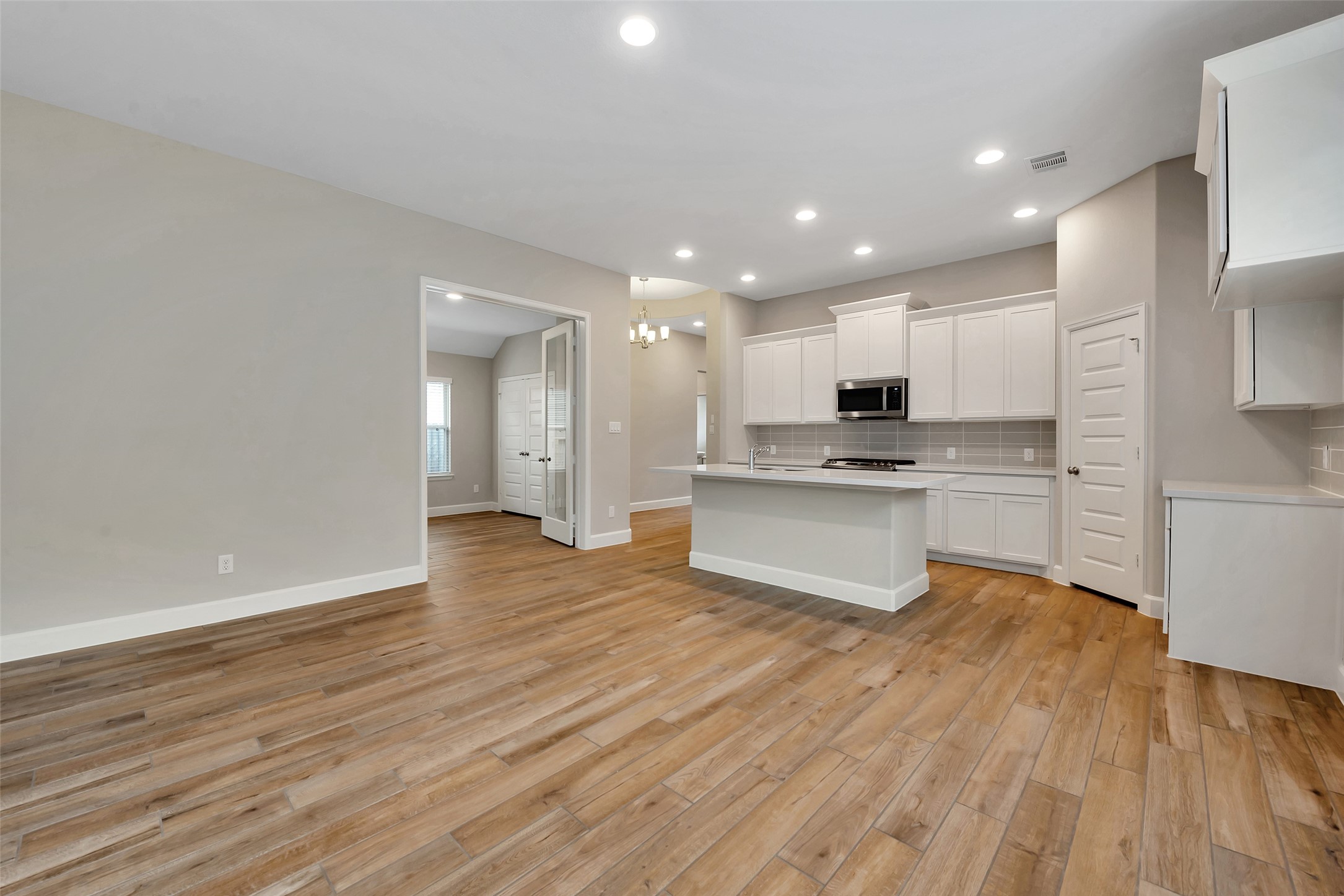1328 Wicklow Forest Street Property Photo 13