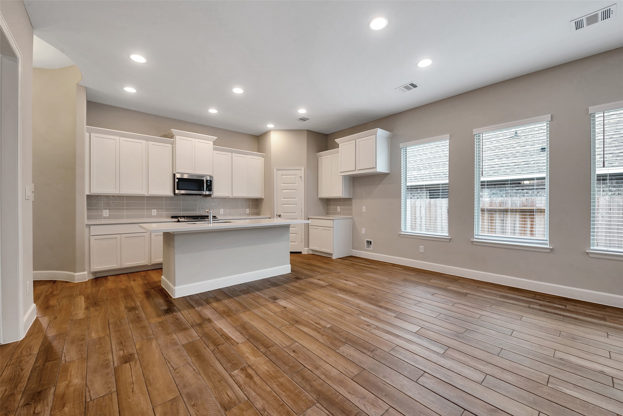 1328 Wicklow Forest Street Property Photo 14