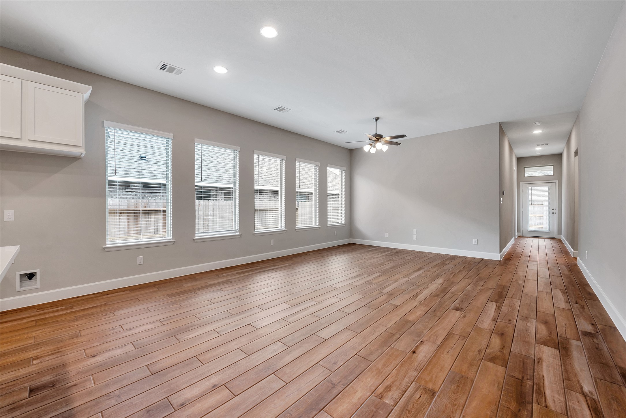 1328 Wicklow Forest Street Property Photo 15