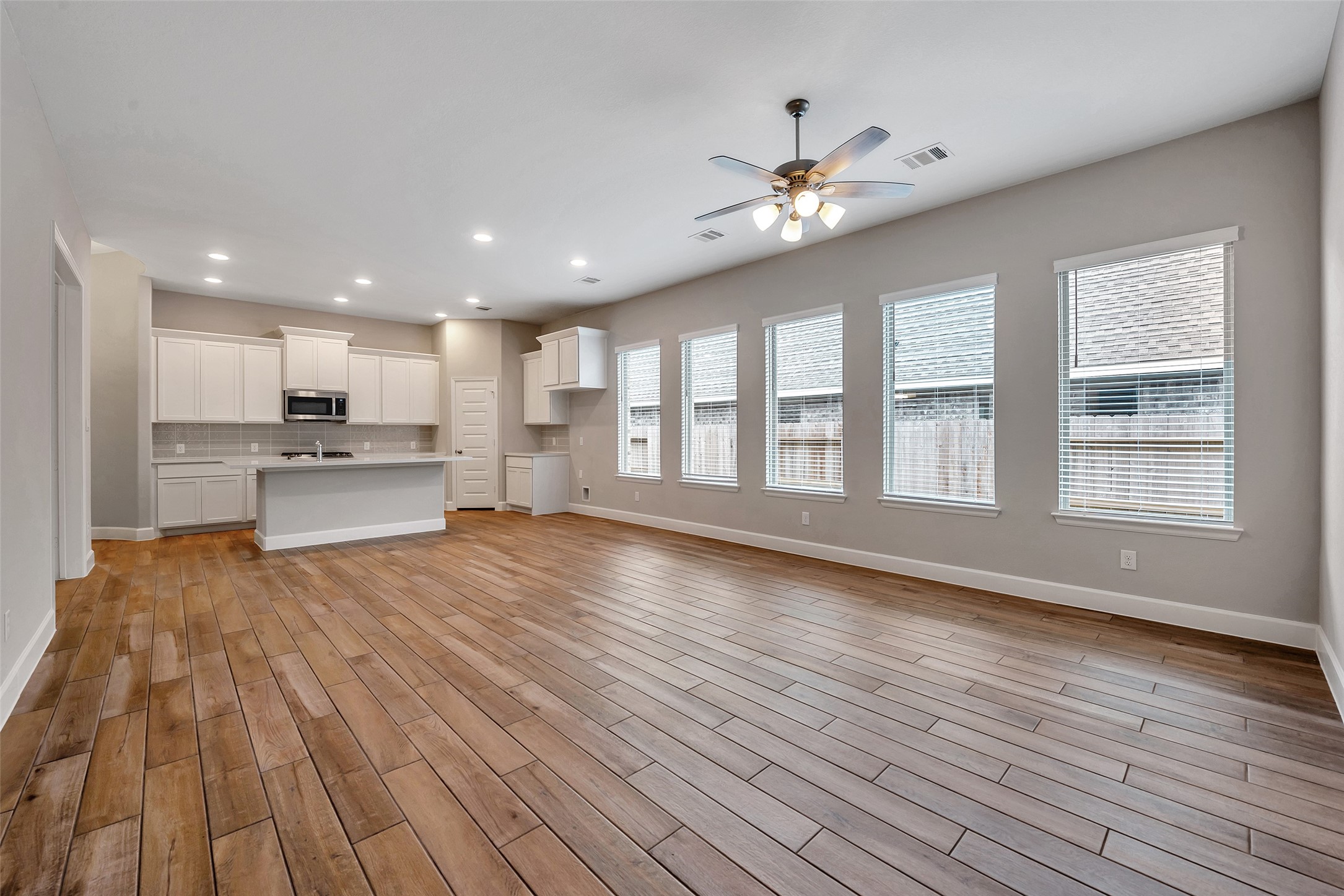 1328 Wicklow Forest Street Property Photo 18