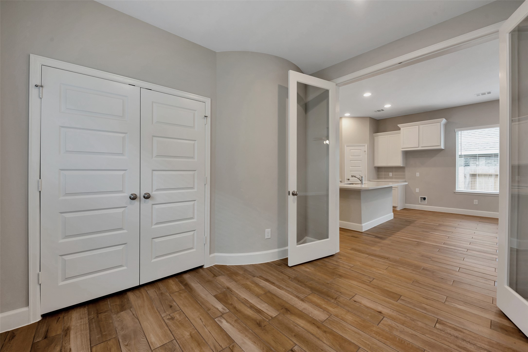 1328 Wicklow Forest Street Property Photo 20
