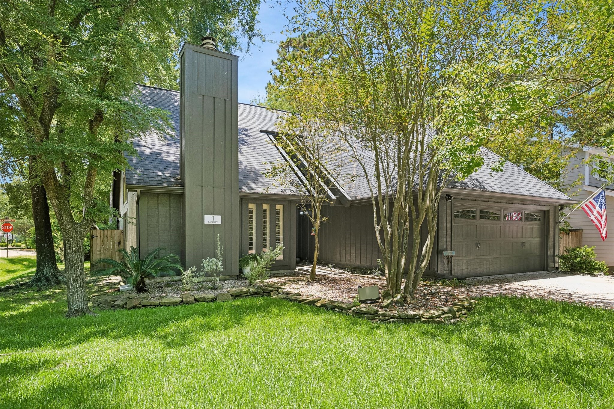 1 Sandlily Court Property Photo 1