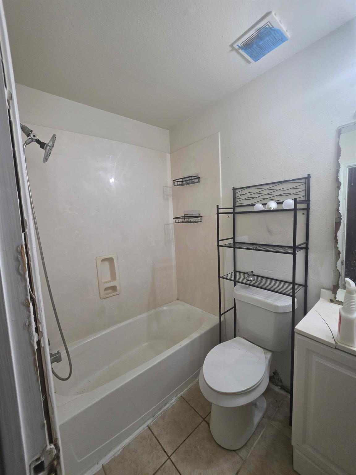 9523 Deep Valley Drive, Houston Tx 77044 Property Photo 4