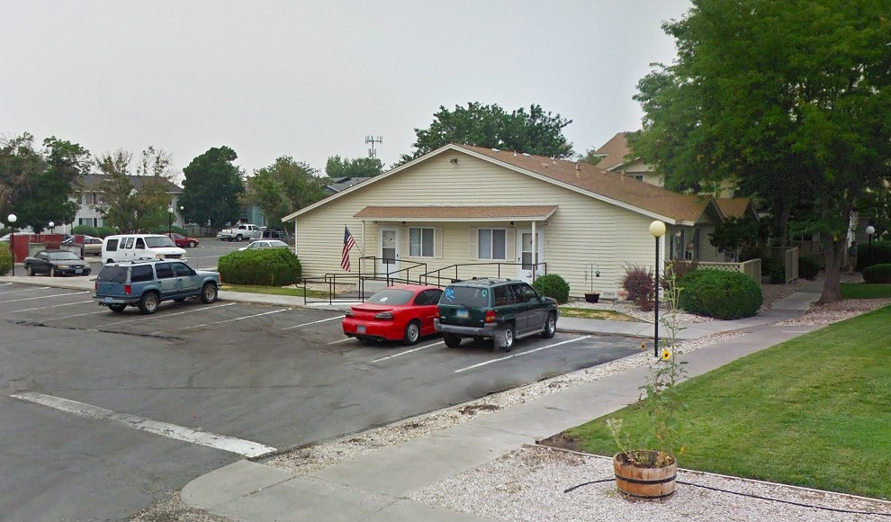 1795 Auction Rd Property Photo 3