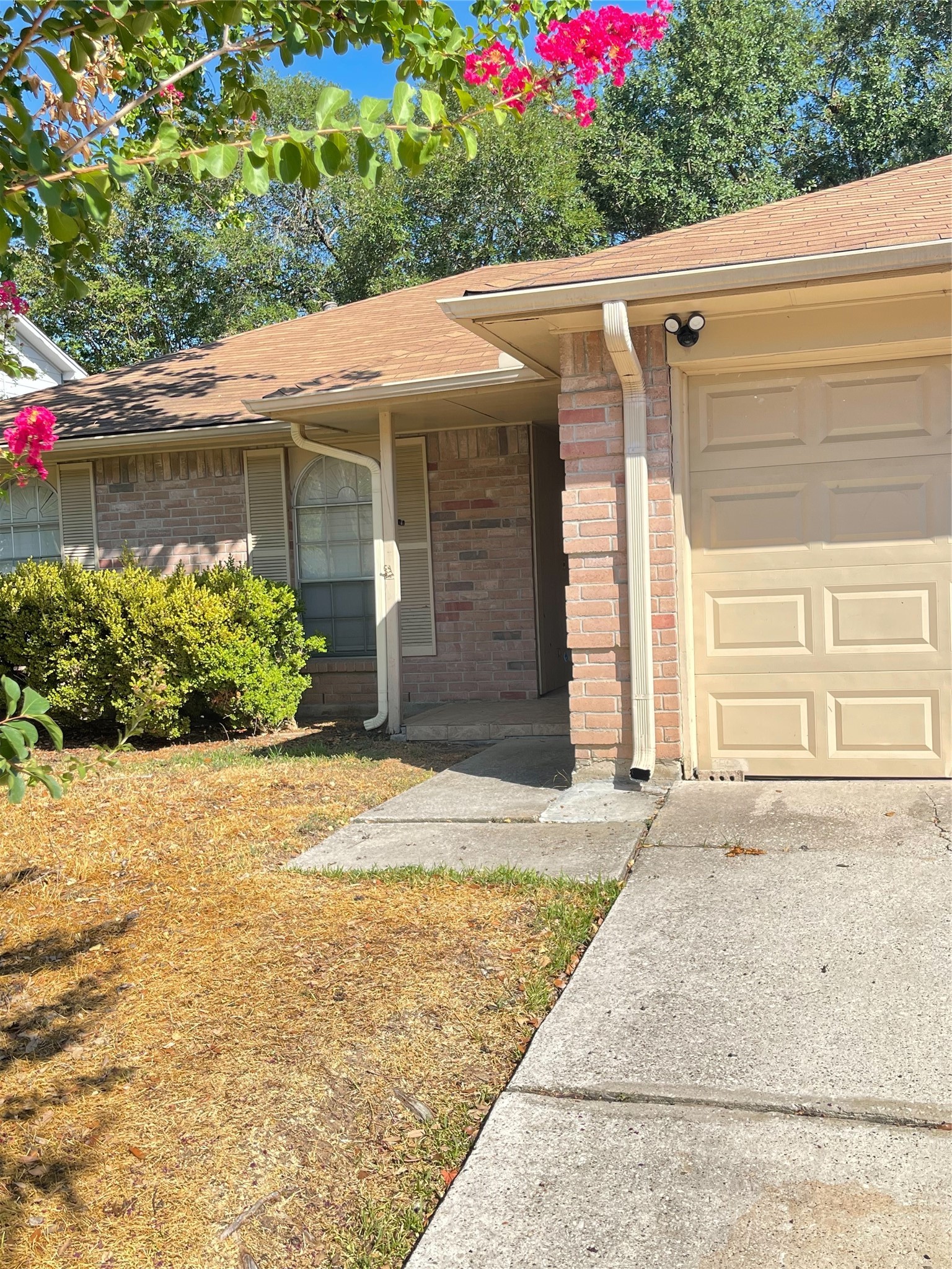 12327 White River Drive Property Photo 7