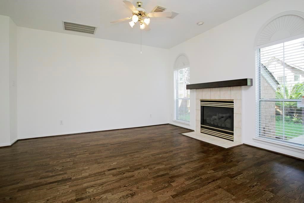 6902 Afton Woods Drive Property Photo 9