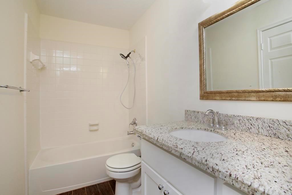 6902 Afton Woods Drive Property Photo 17