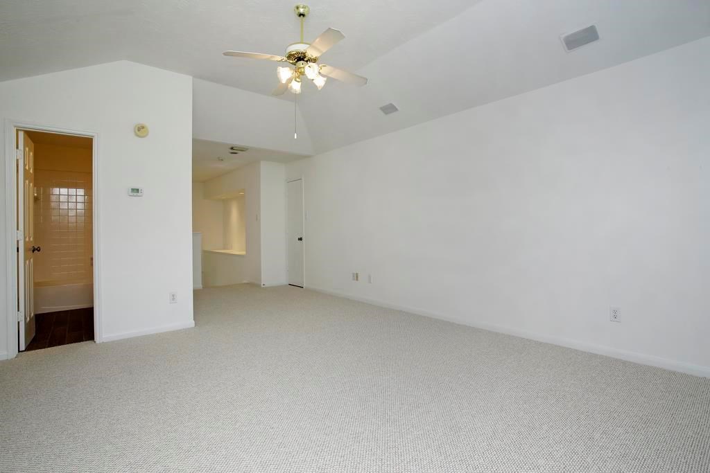 6902 Afton Woods Drive Property Photo 19