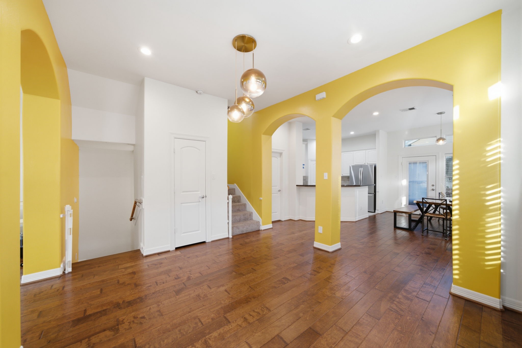 907 Lawrence Street Property Photo 26