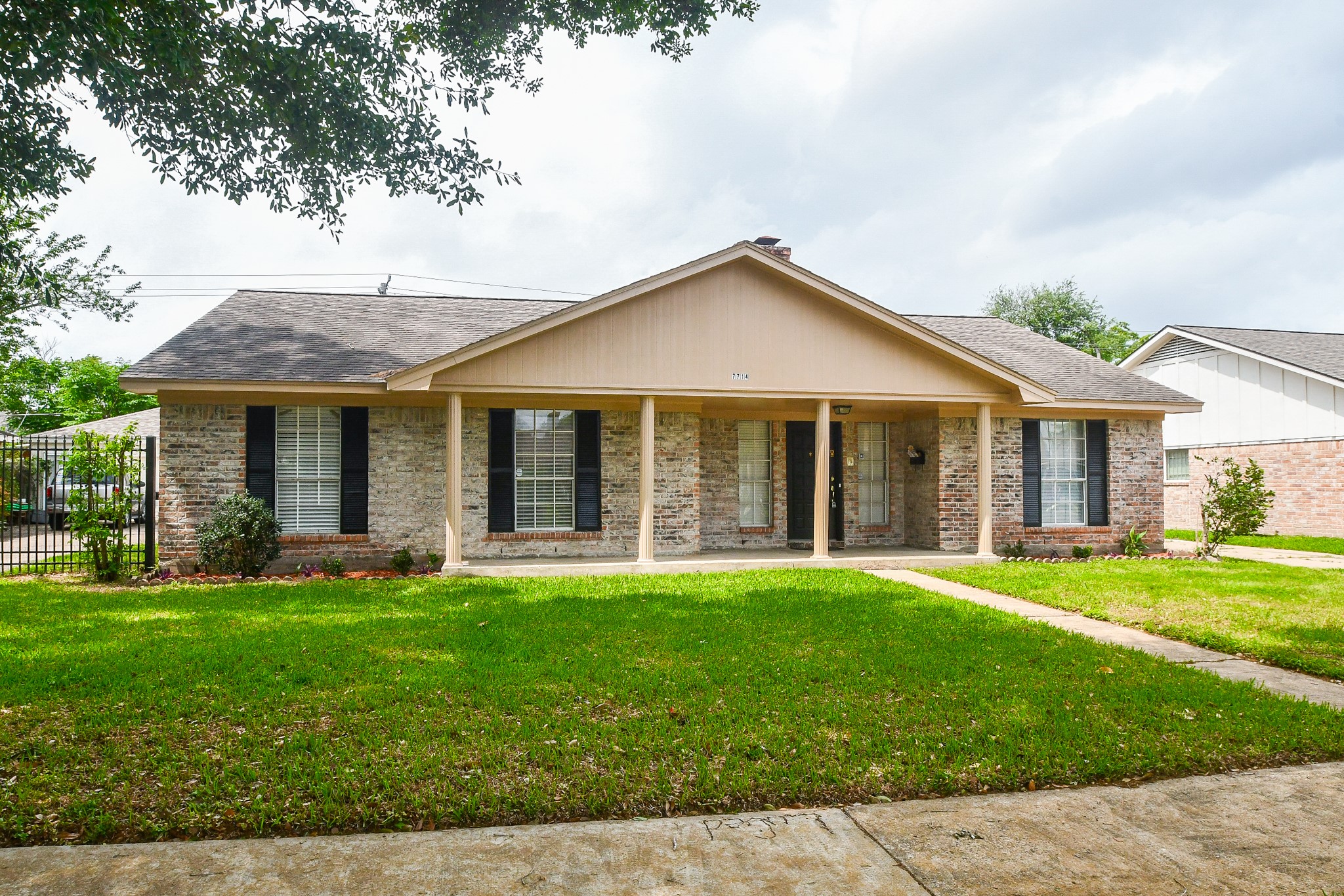 7714 Eichler Drive Property Photo 3