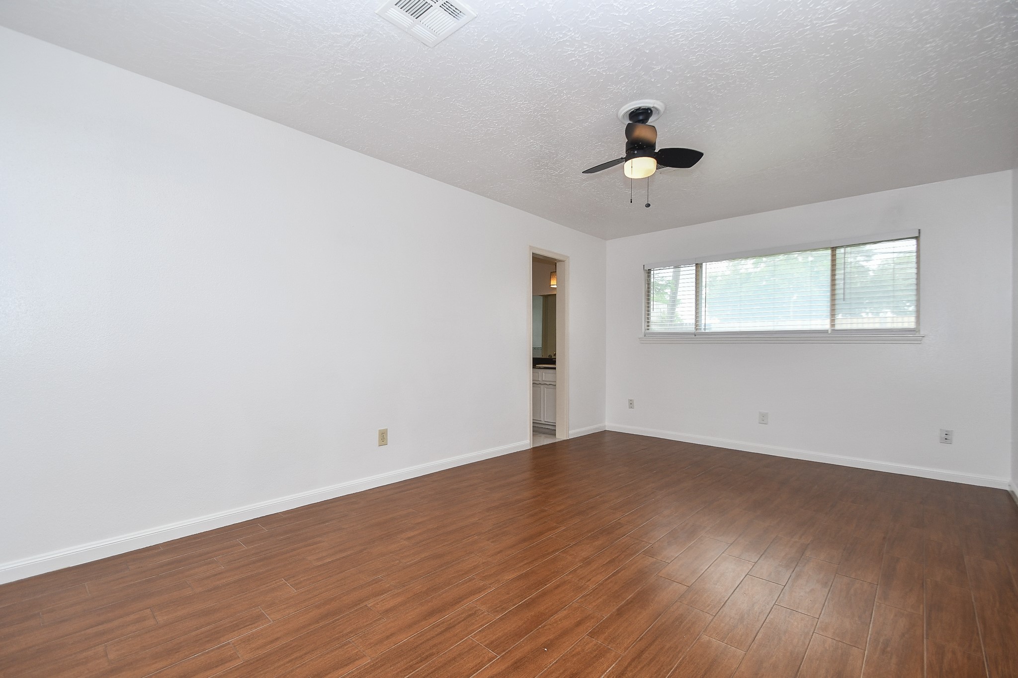 7714 Eichler Drive Property Photo 17