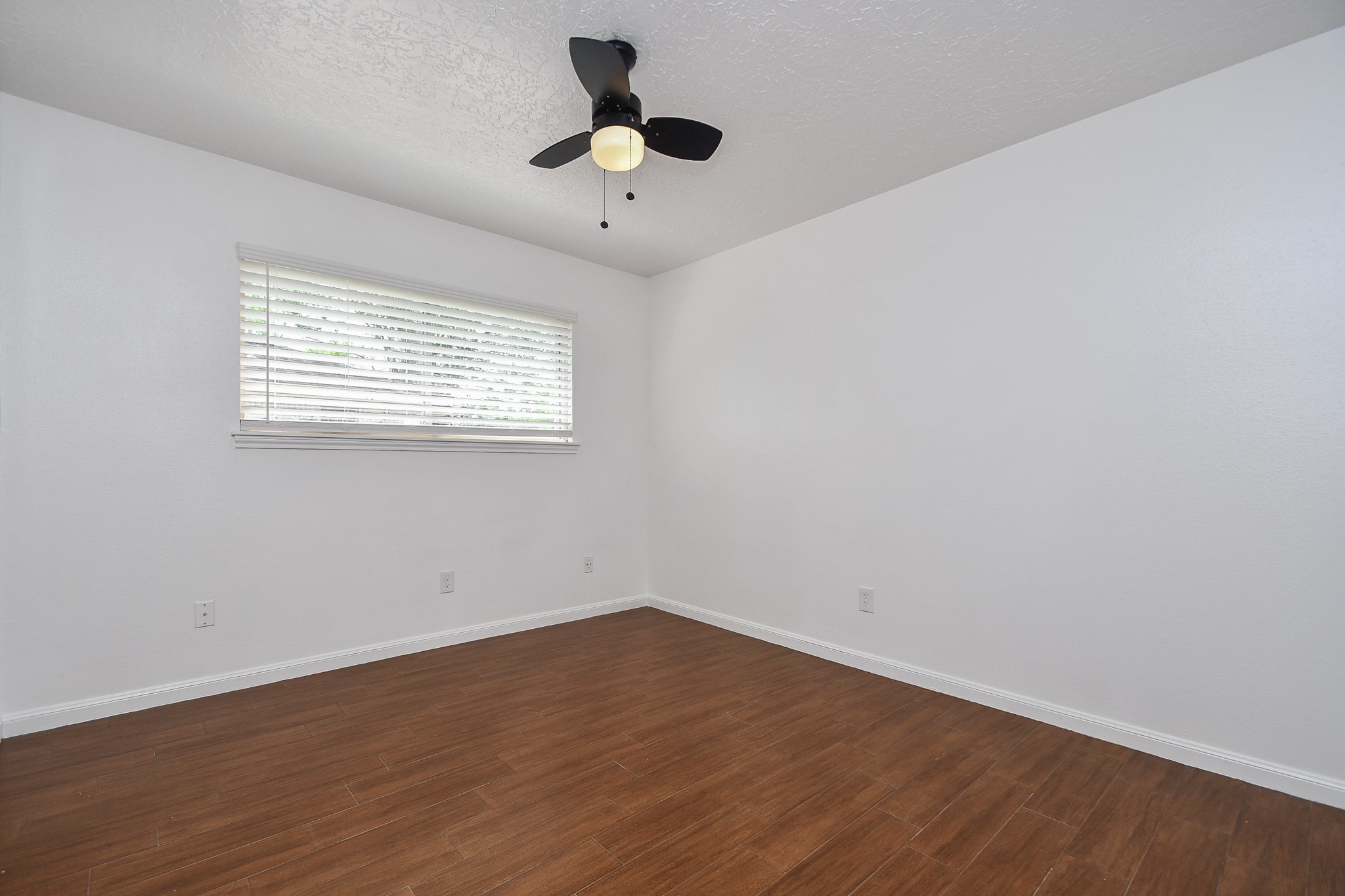 7714 Eichler Drive Property Photo 20