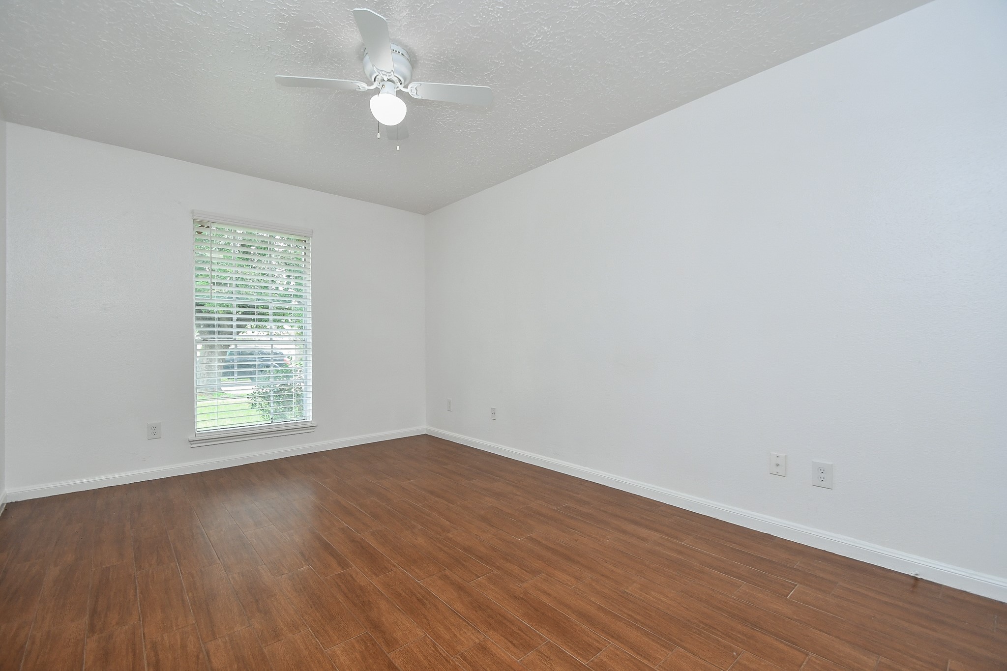 7714 Eichler Drive Property Photo 22