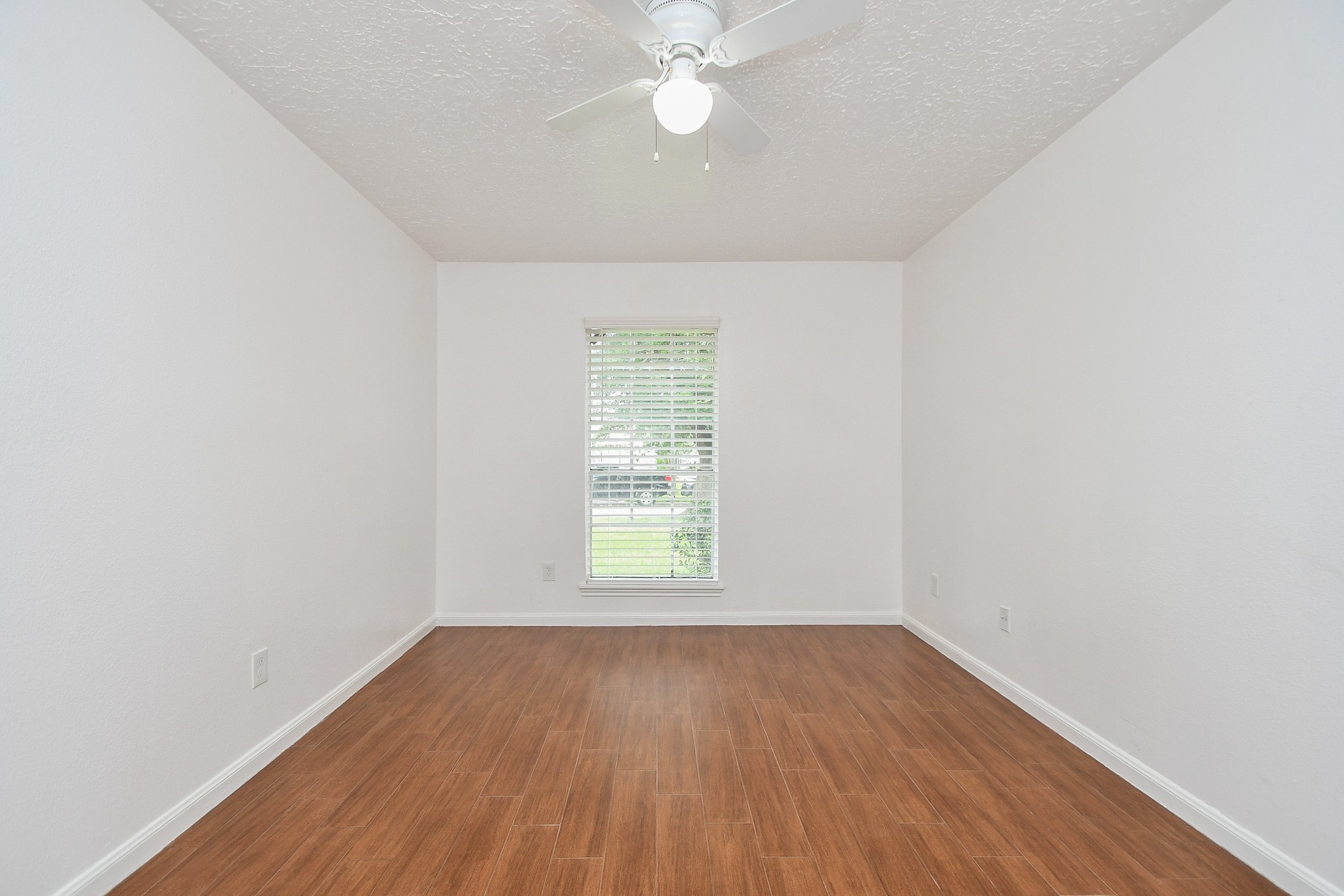 7714 Eichler Drive Property Photo 23