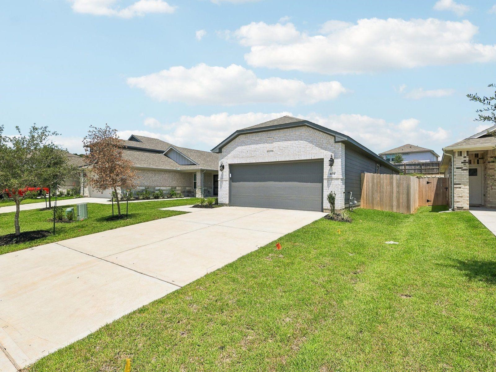 404 Sunrise Ranch Drive Property Photo 1