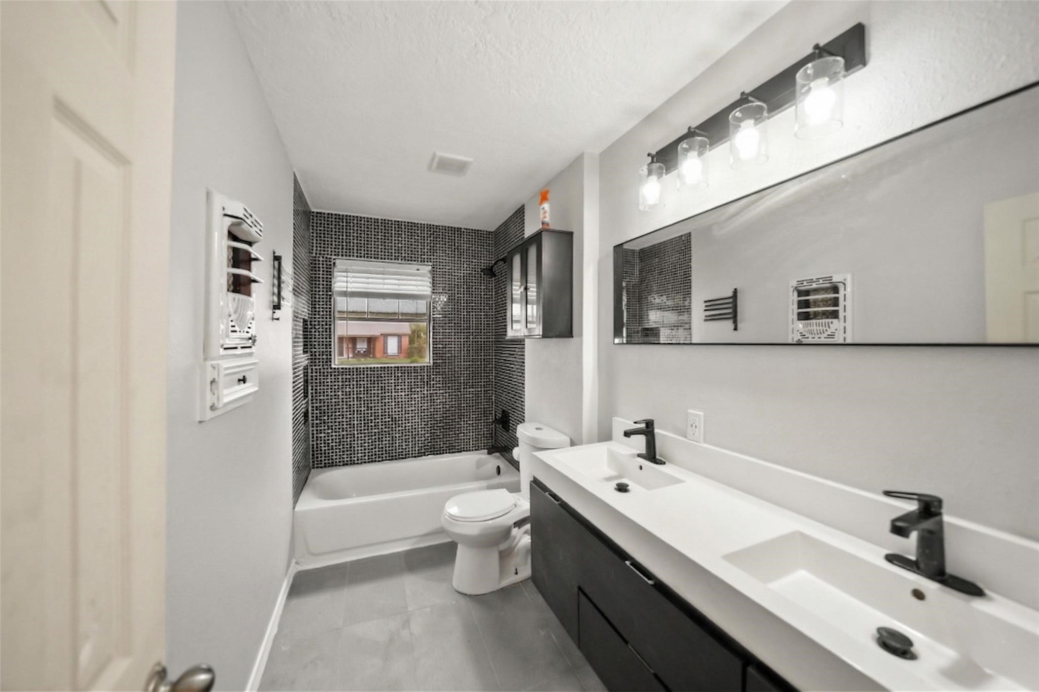 4114 Dacca Drive Property Photo 5