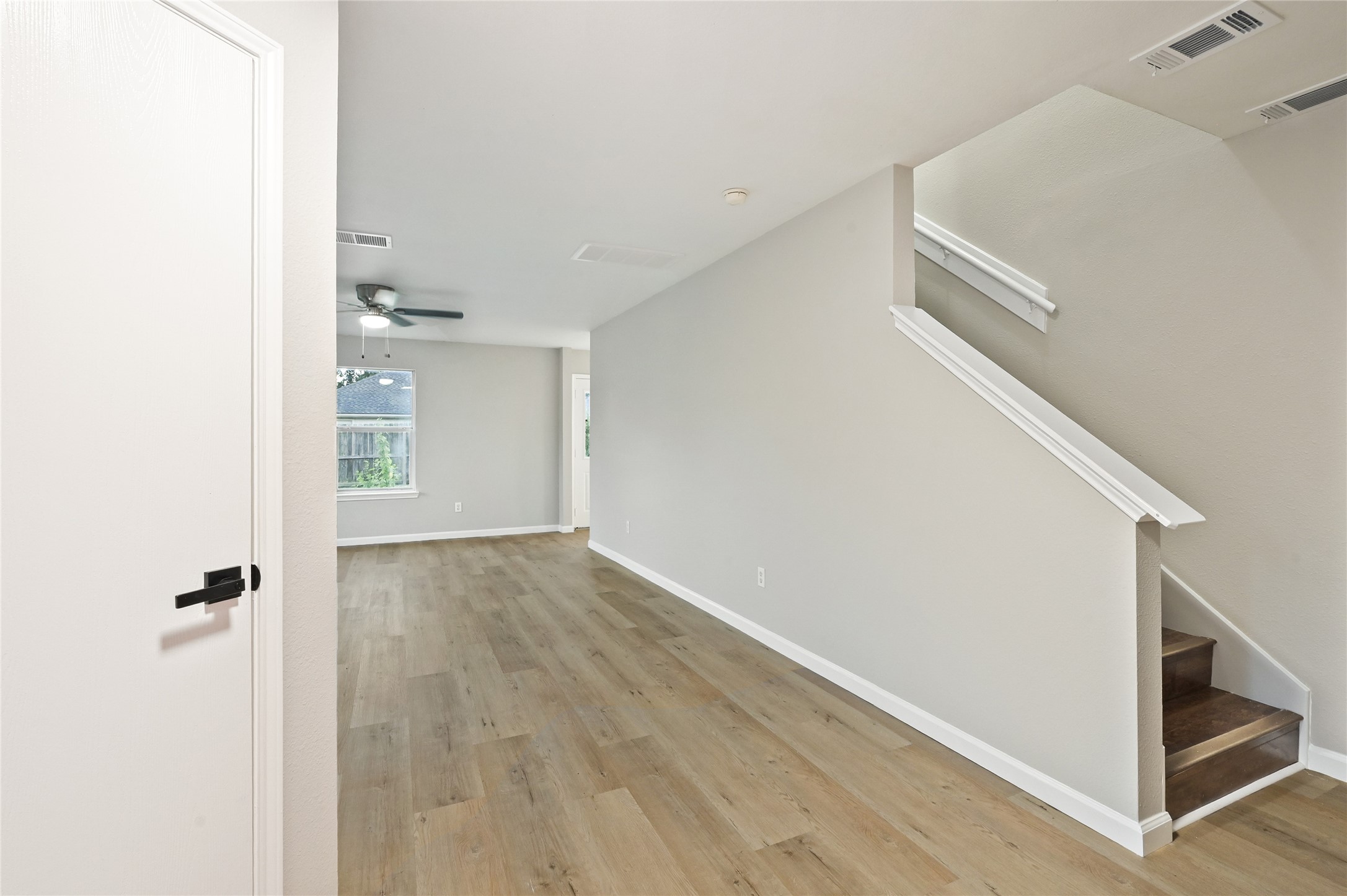 6307 Spruce Manor Property Photo 3