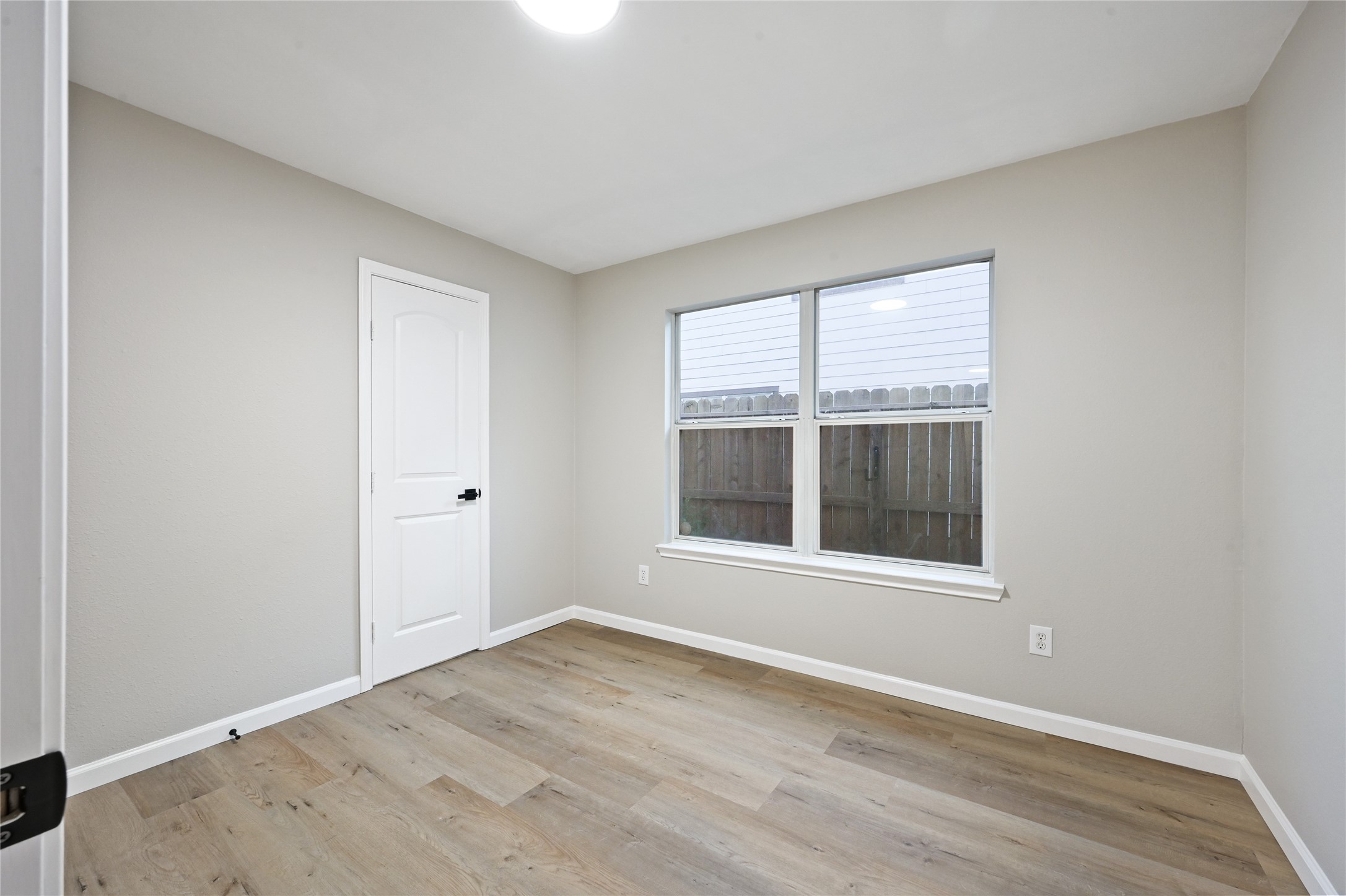 6307 Spruce Manor Property Photo 12