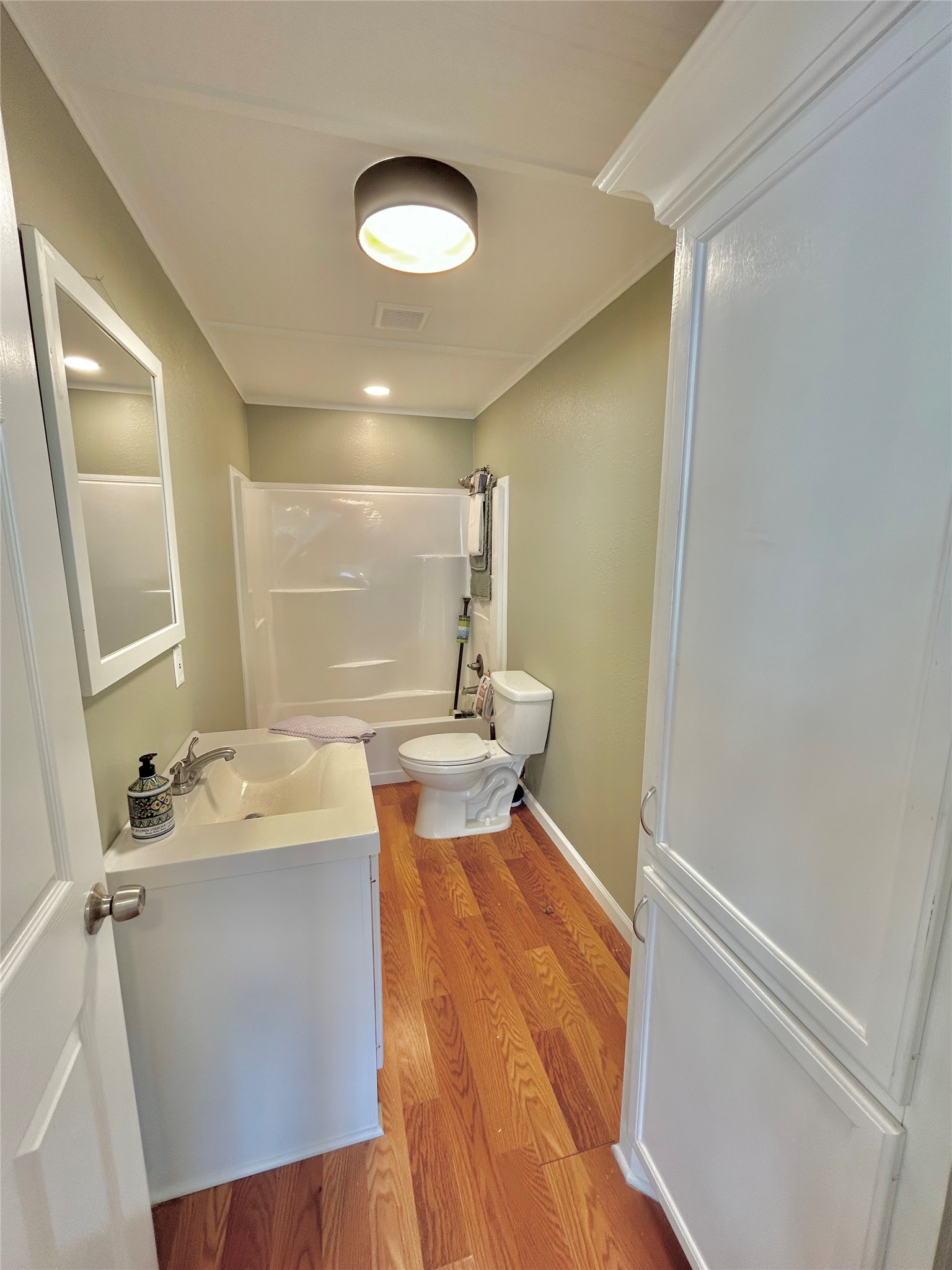 927 27th Street Property Photo 10