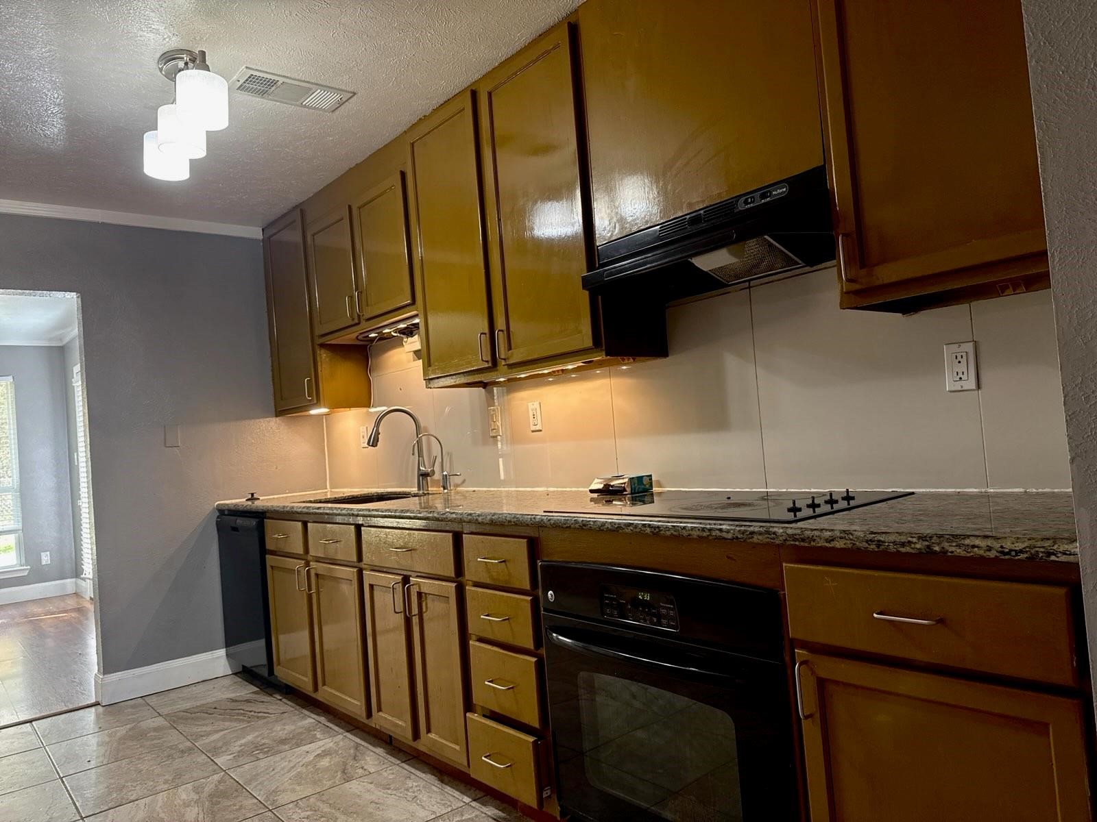 22726 Melham Lane Property Photo 4