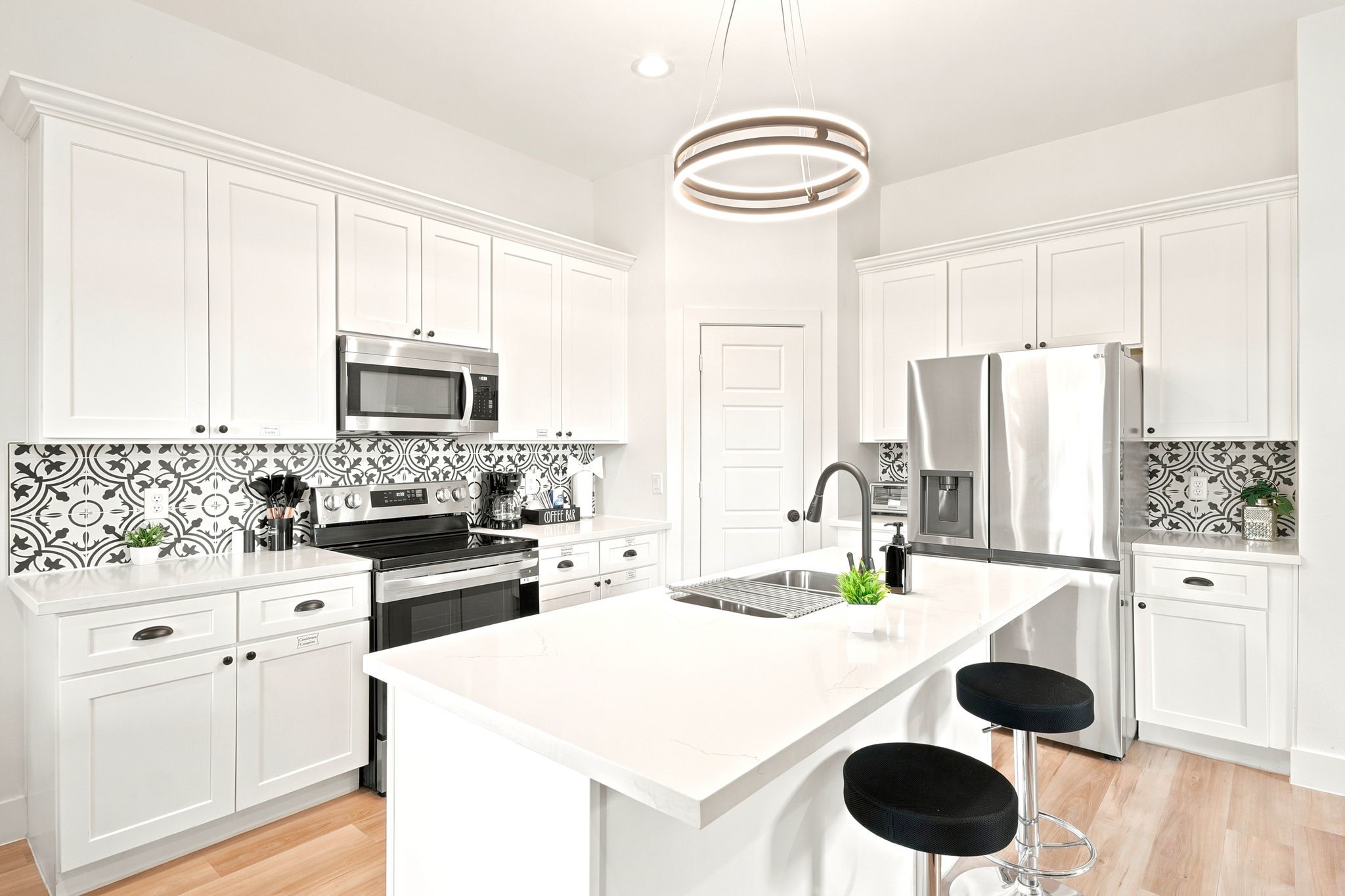9240 Culver Street A/b Property Photo 6