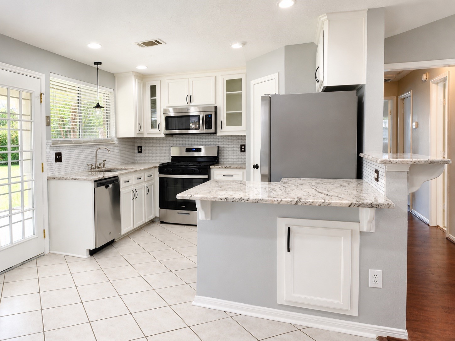 1206 Park Knoll Lane Property Photo 5