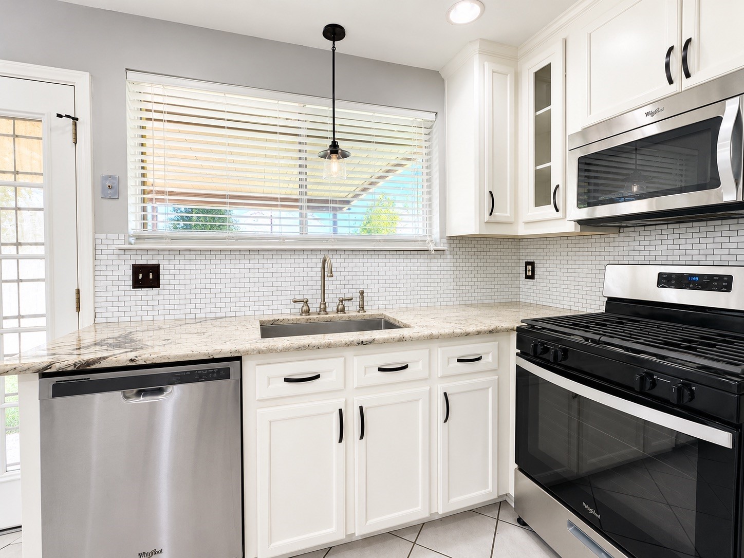1206 Park Knoll Lane Property Photo 6