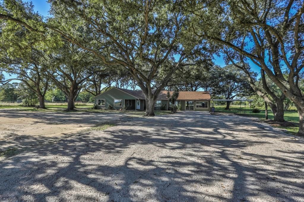 14114 Highway 36 Property Photo 1