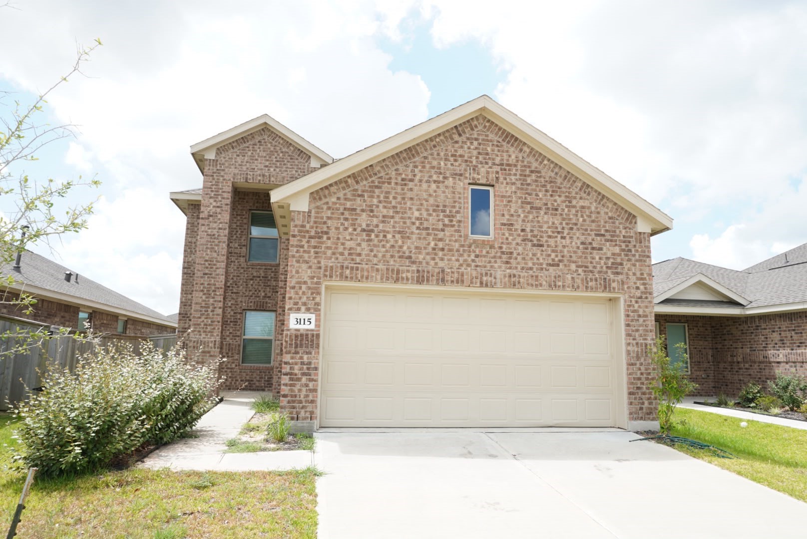 3115 Savannah Rose Drive Property Photo 1
