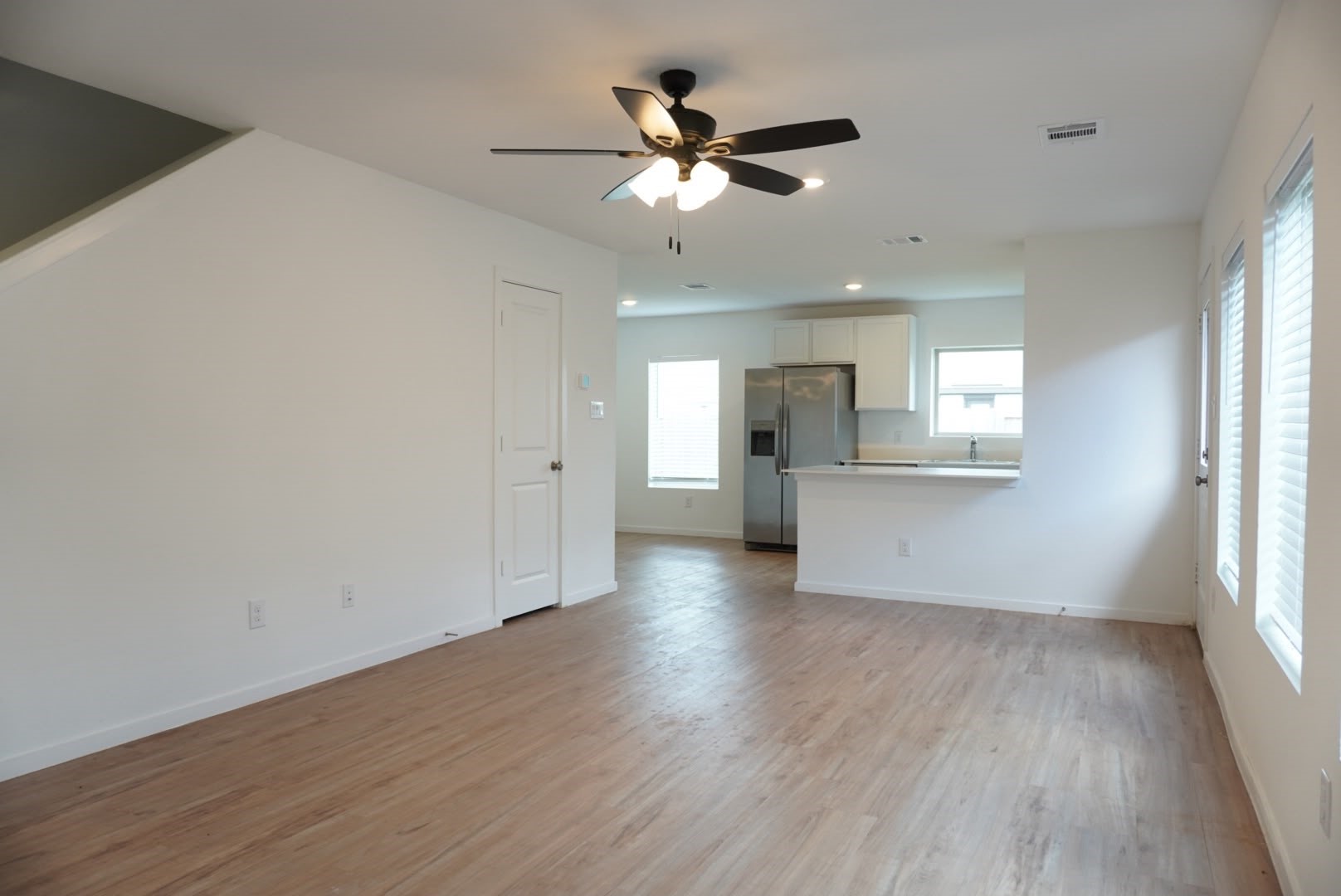 3115 Savannah Rose Drive Property Photo 5