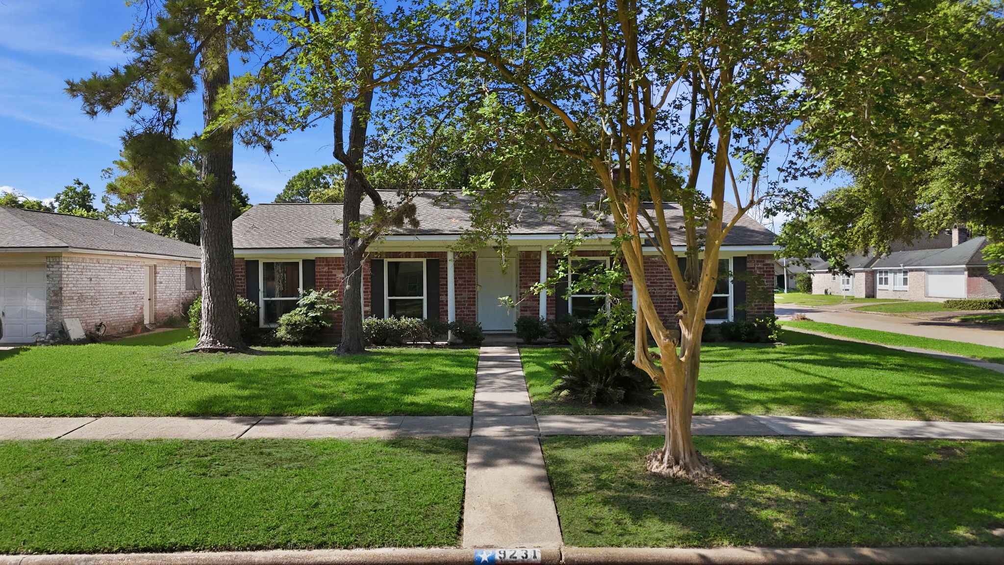 9231 Tooley Drive Property Photo 6