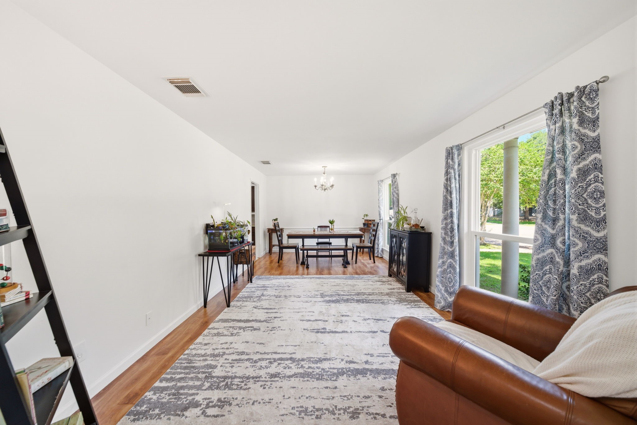 9231 Tooley Drive Property Photo 8