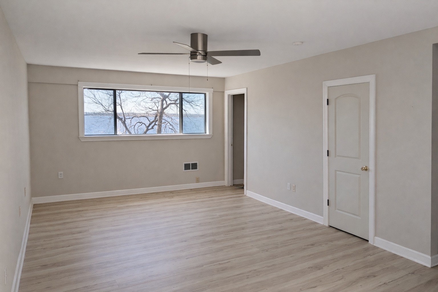 5315 Bayway Drive Property Photo 14