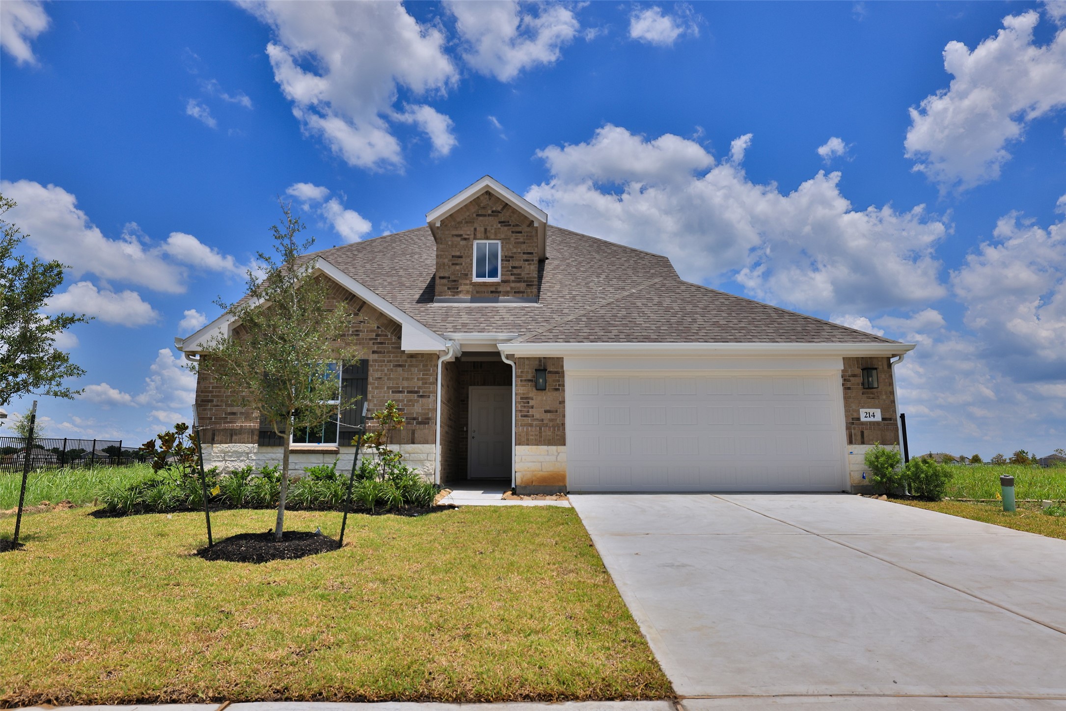 214 Cross Gable Lane Property Photo