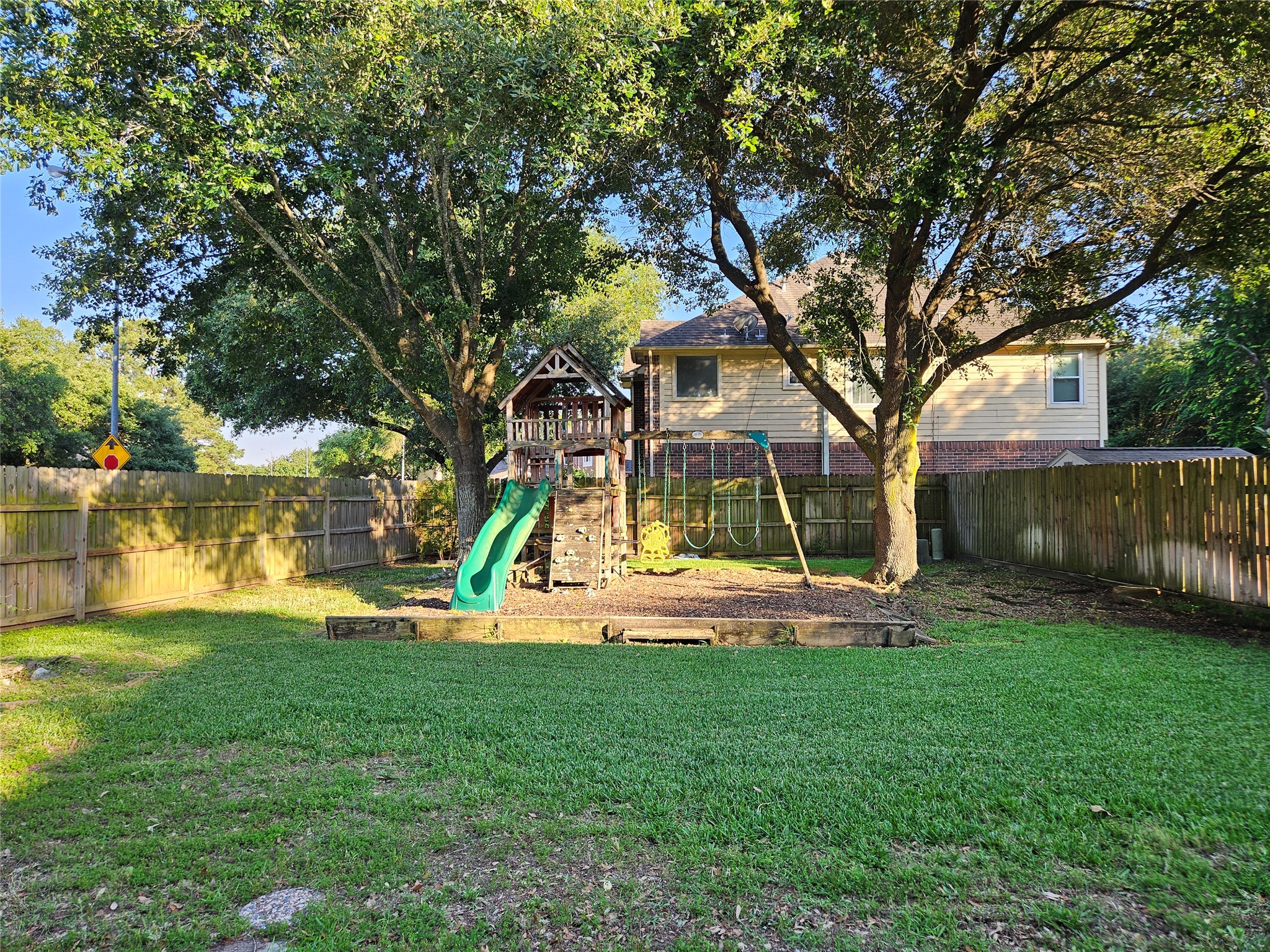 8807 Vista Springs Drive Property Photo 19
