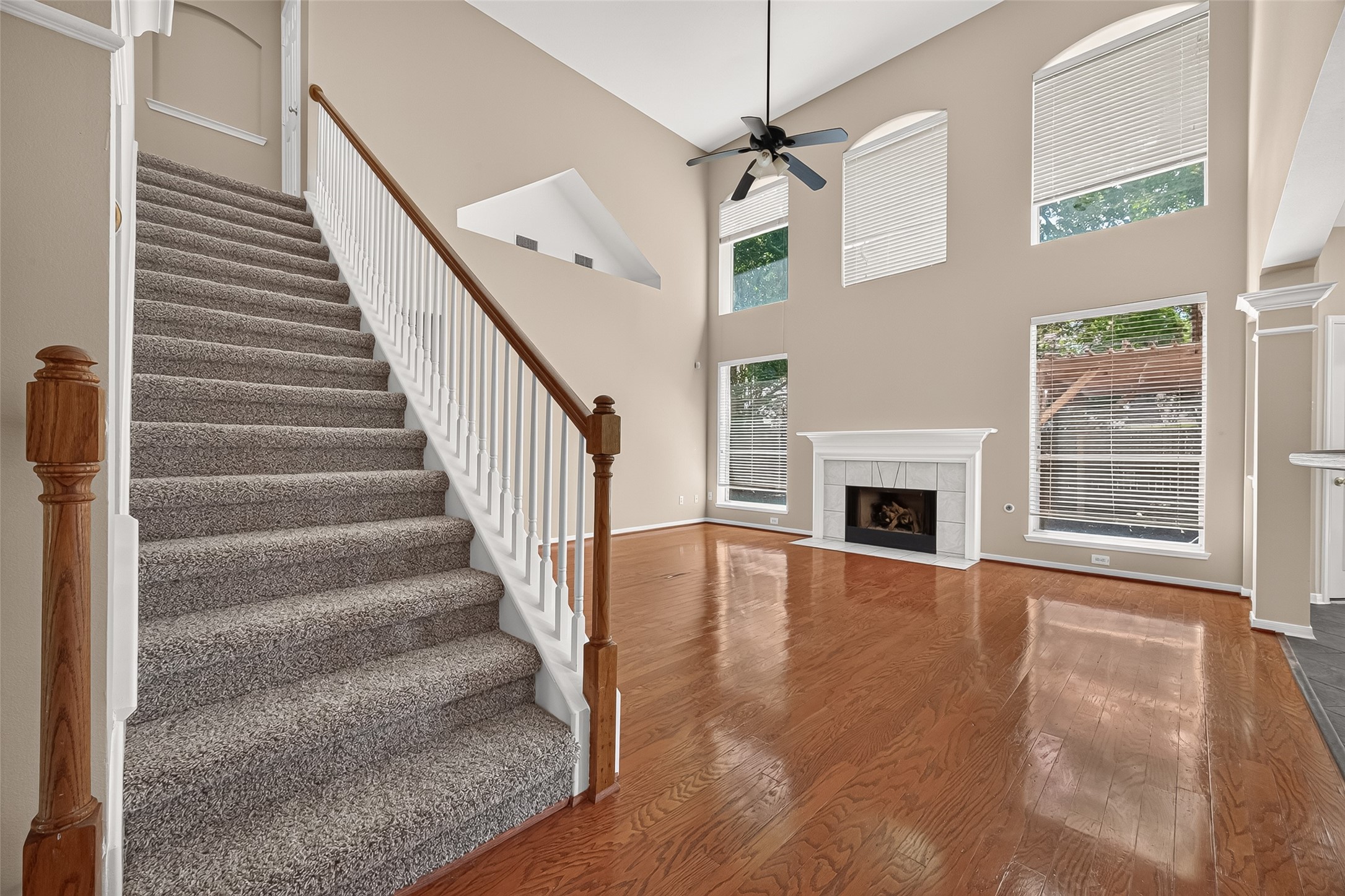 18515 Autumn Park Drive Property Photo 6