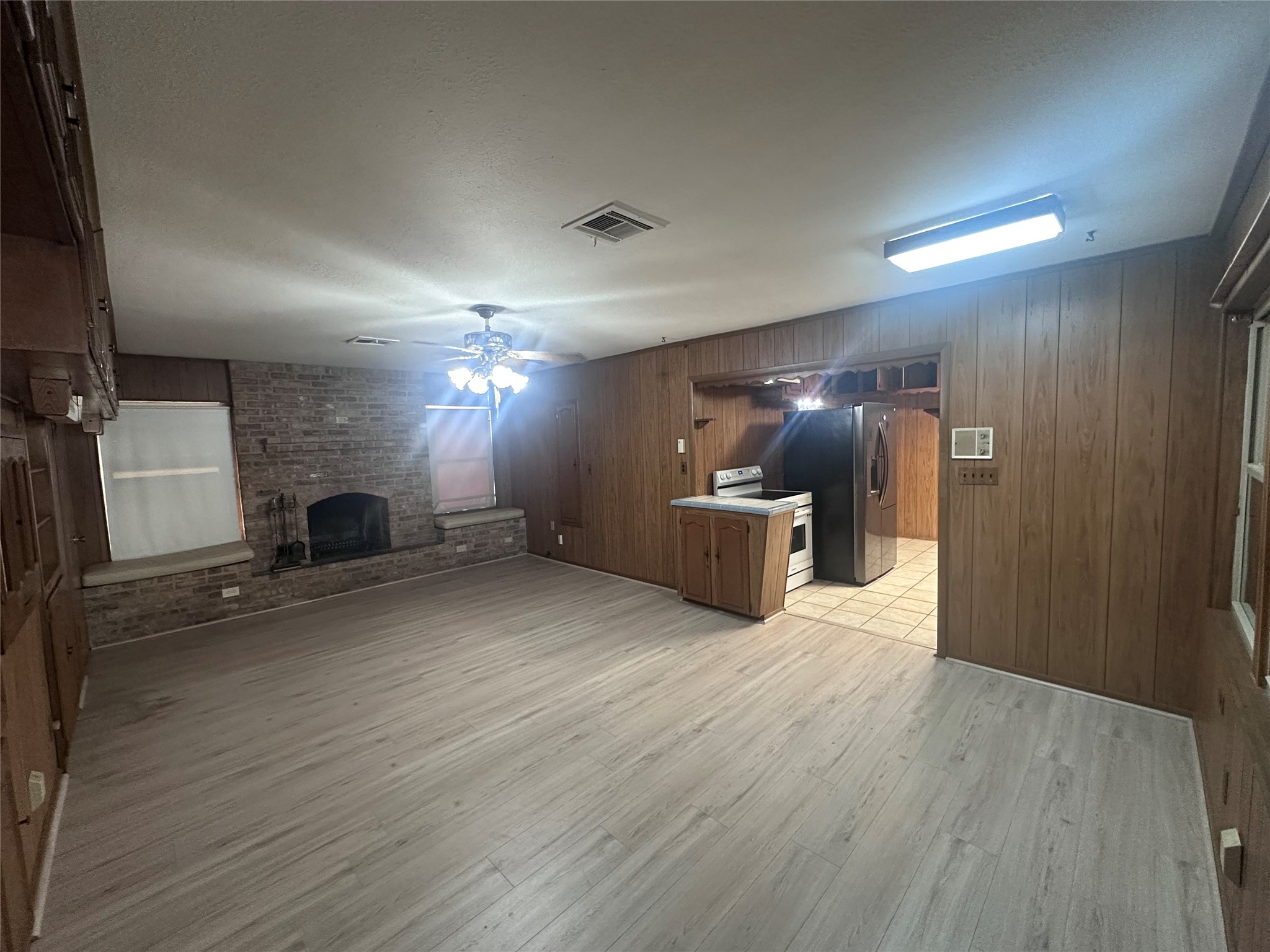 4101 Philco Drive Property Photo 8