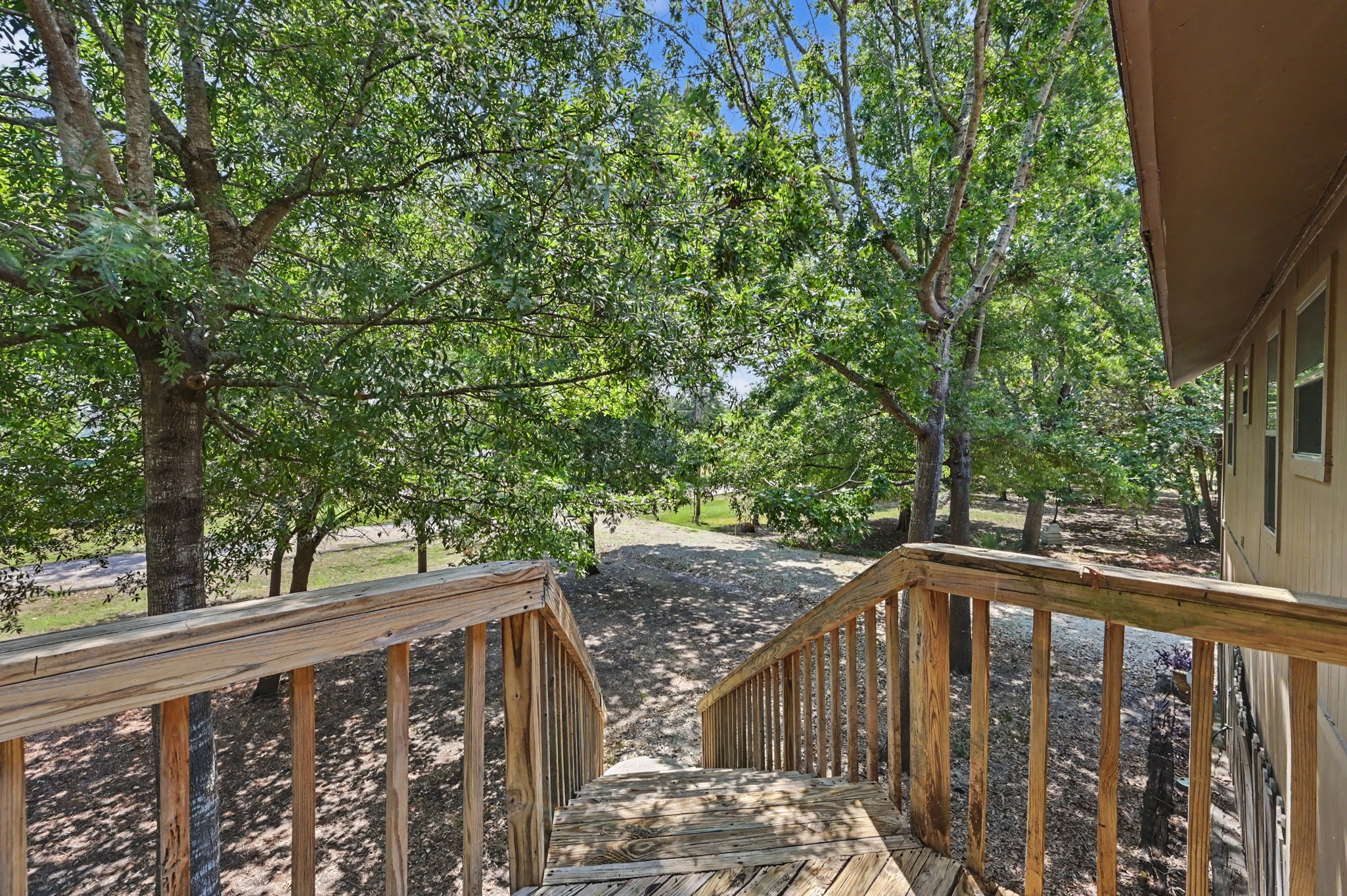 99 Lake View Drive Property Photo 3