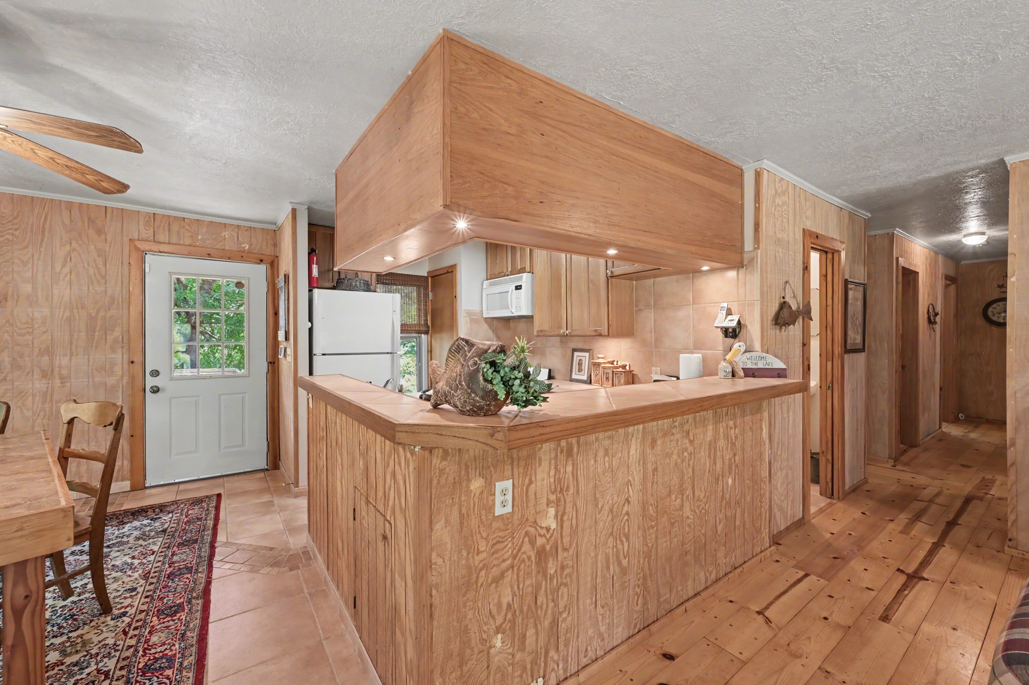 99 Lake View Drive Property Photo 6