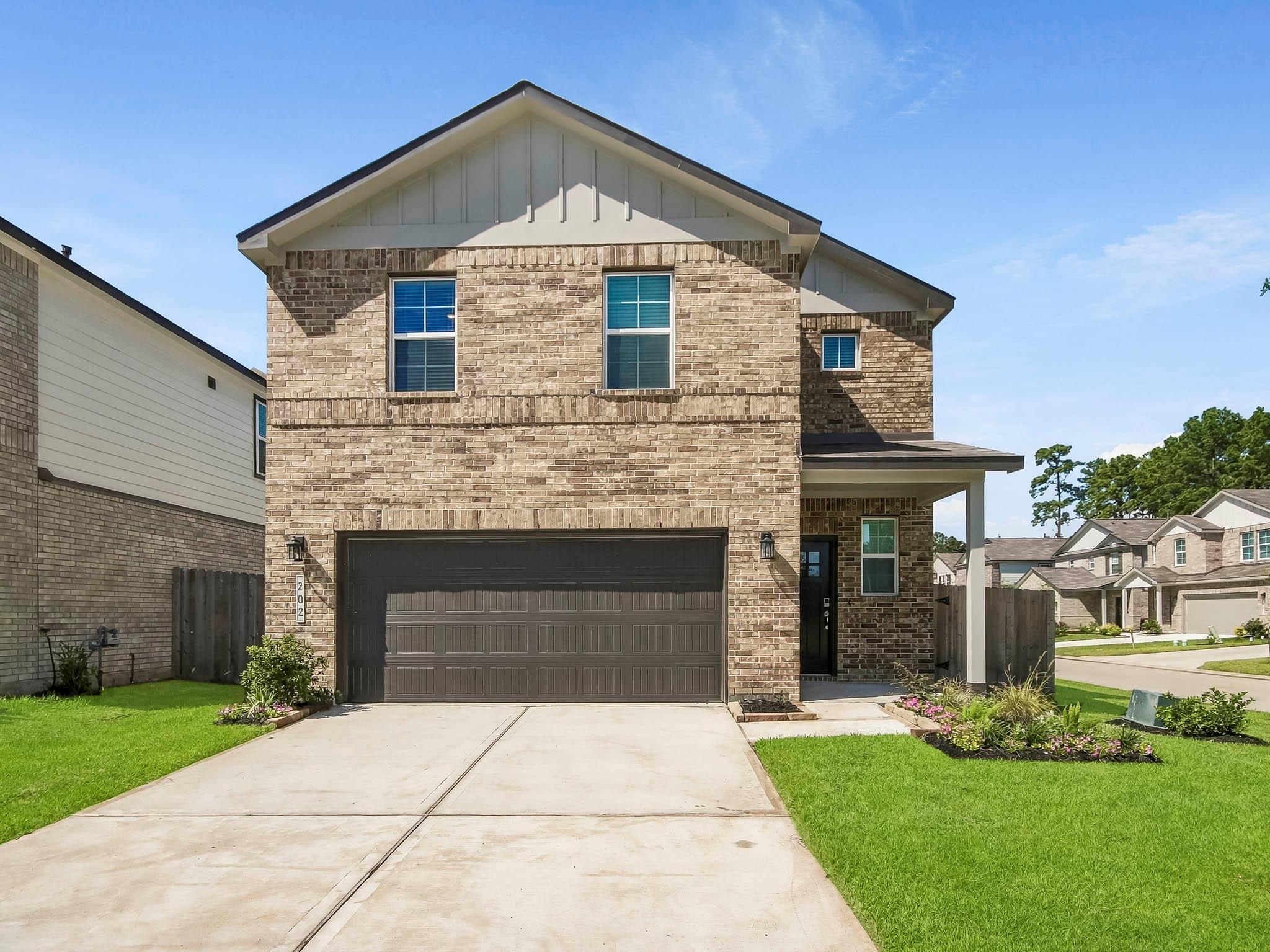 202 Brazen Forest Trail, Magnolia Tx 77354 Property Photo 2