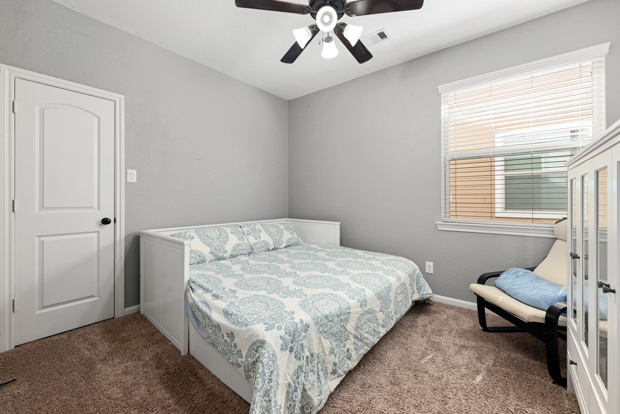 12150 La Strada Street Property Photo 28