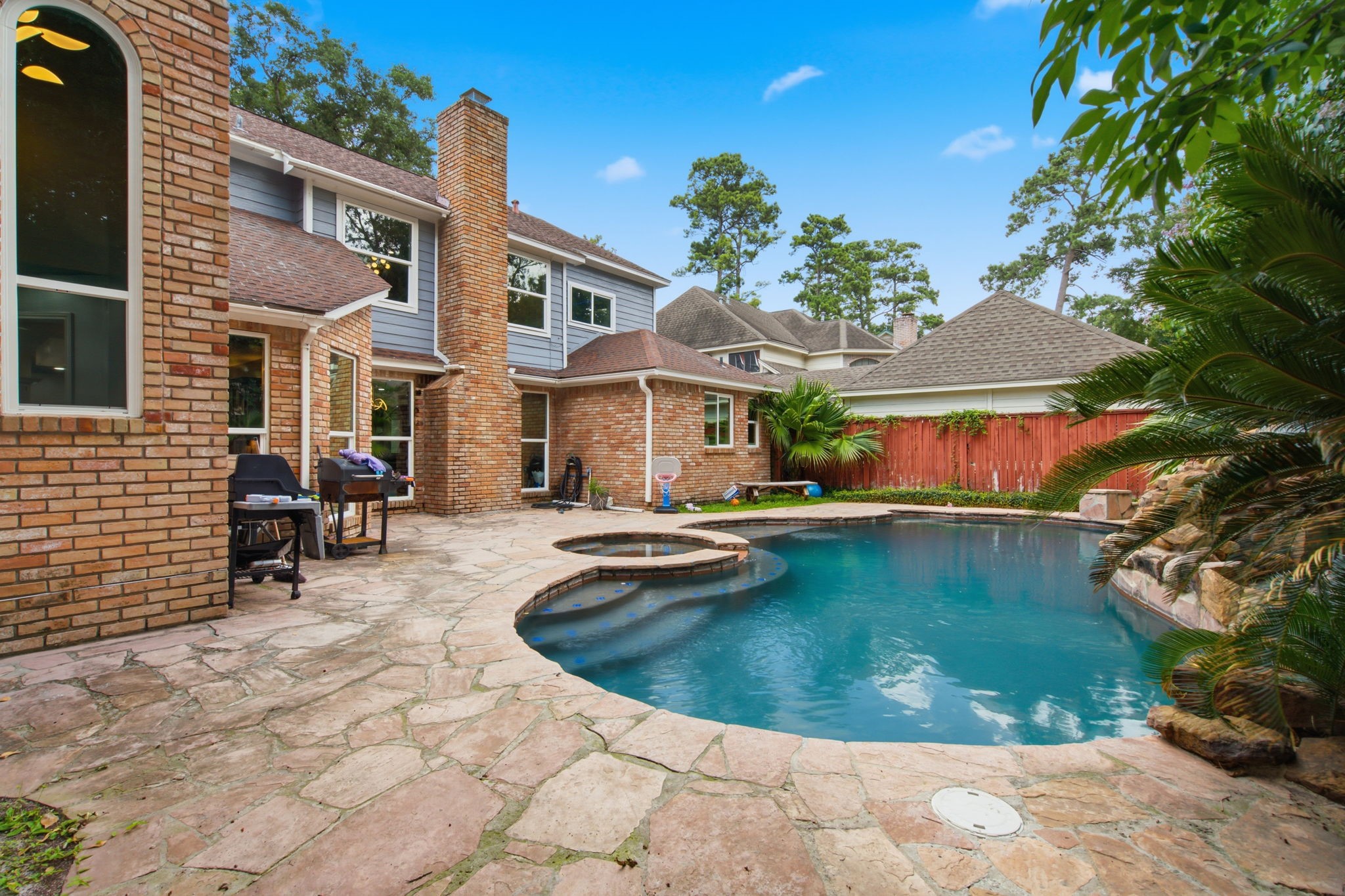 6915 Pebble Beach Drive Property Photo 2