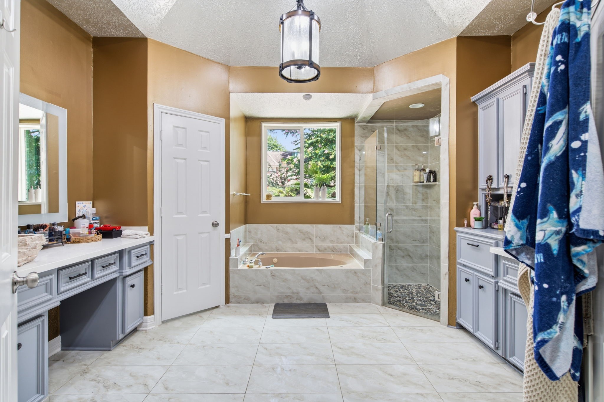 6915 Pebble Beach Drive Property Photo 8